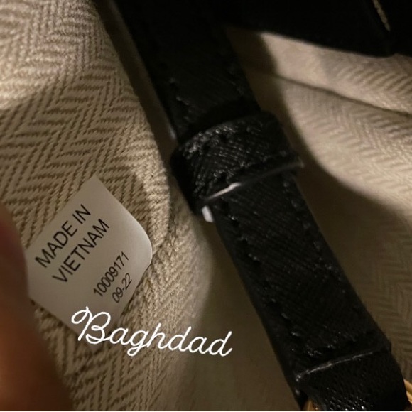 New , Authentic Tory Burch Emerson tote bag - Picture 12 of 14